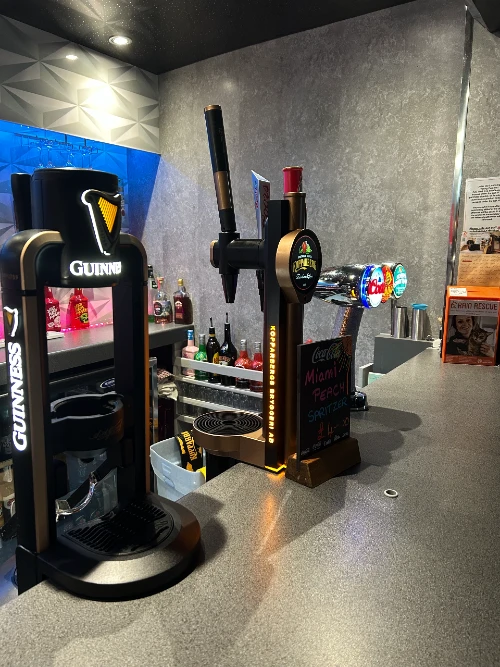Bar Pumps With Guinness.